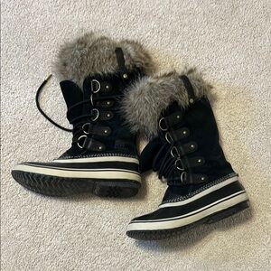 Sorel Black Fur-Lined Winter Boots